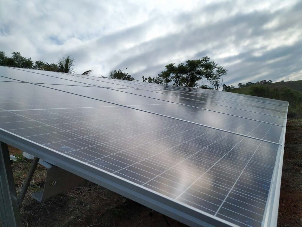 Usina fotovoltaica de microgeração de energia solar